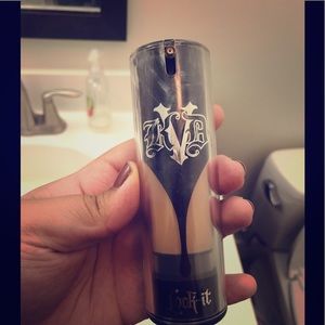 Kat von d lock it foundation in medium neutral 54